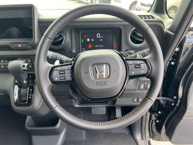 ホンダ Ｎ　ＢＯＸ カスタム ６６０ ターボ ブラック スタイル R8年 (近畿) 99