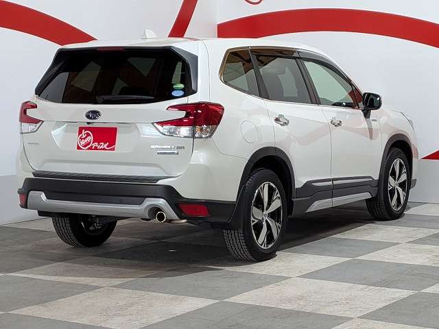 スバル フォレスター　ハイブリッド ２．０ アドバンス ４ＷＤ R1年 () 99