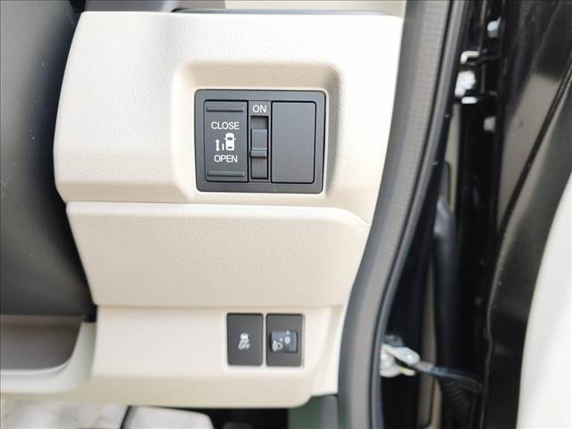 ホンダ Ｎ　ＢＯＸ ６６０ R8年 (関東) 99