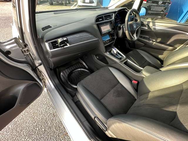 ホンダ シャトル １．５ ハイブリッド Ｚ H28年 () 99