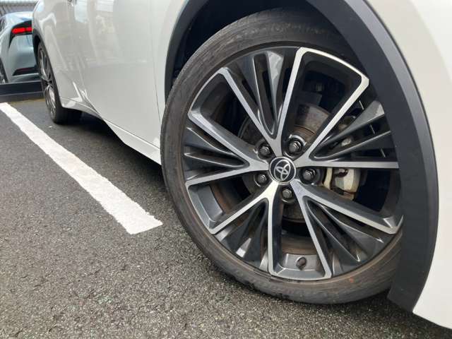 トヨタ プリウス ２．０ Ｇ R5年 () 99