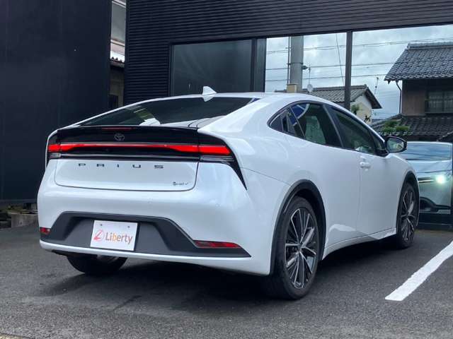 トヨタ プリウス ２．０ Ｇ R5年 () 99