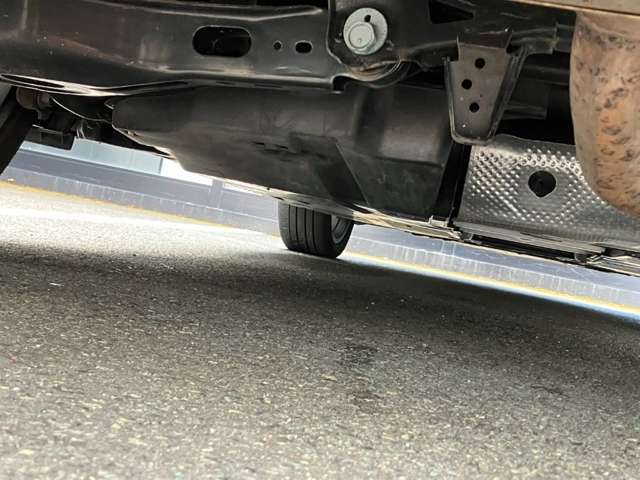 トヨタ プリウス ２．０ Ｇ R5年 () 99