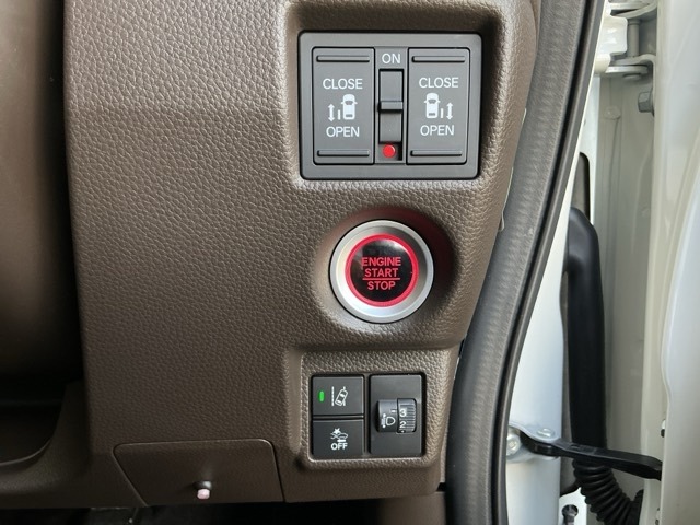 ホンダ Ｎ　ＢＯＸ ６６０ ＥＸ R4年 (近畿) 99