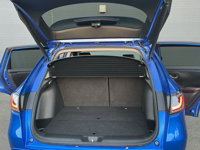 ホンダ ＺＲ－Ｖ ２．０ Ｅ：ＨＥＶ Ｚ R5年 (近畿) 99