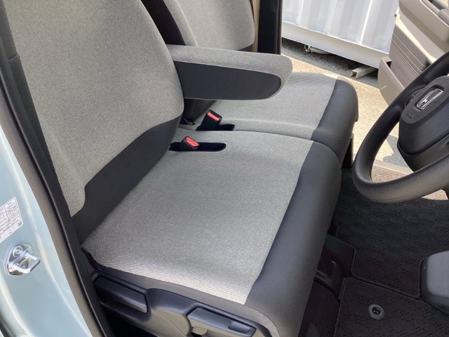 ホンダ Ｎ　ＢＯＸ ６６０ ファッションスタイル ２トーン R7年 (近畿) 99