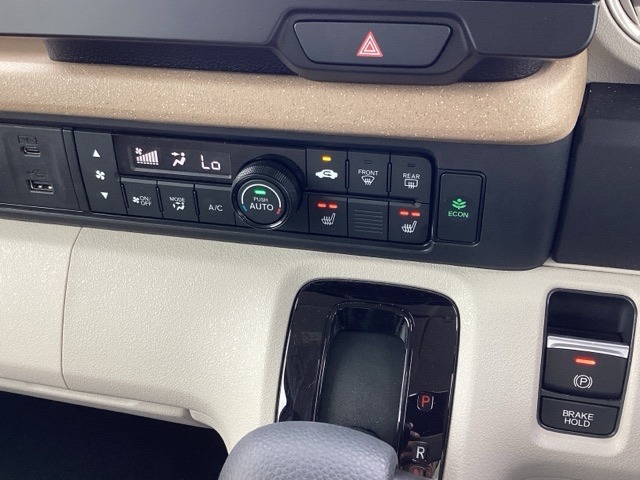 ホンダ Ｎ　ＢＯＸ ６６０ ファッションスタイル ２トーン R7年 (近畿) 99