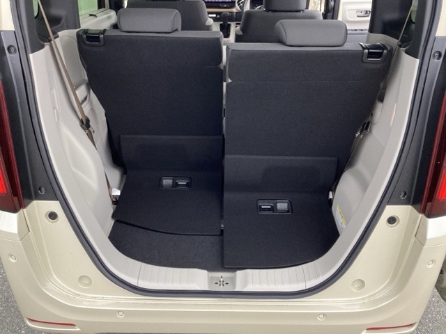 ホンダ Ｎ　ＢＯＸ ６６０ ファッションスタイル ２トーン R7年 (近畿) 99