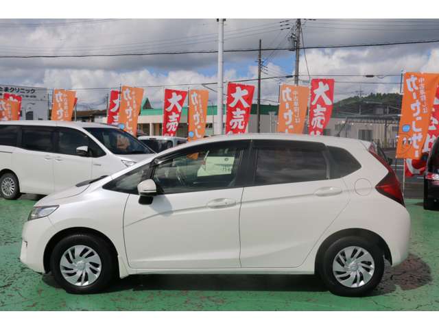 ホンダ フィット １．３ １３Ｇ Ｆパッケージ H27年 (関東) 99