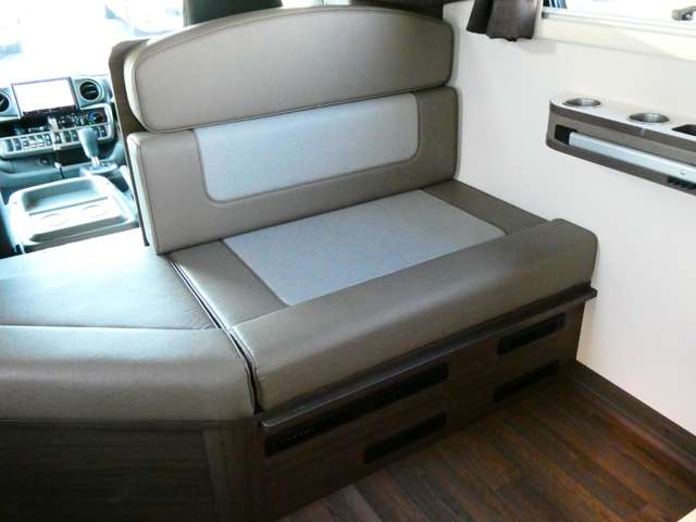 トヨタ カムロード ナッツＲＶ R5年 (関東) 99