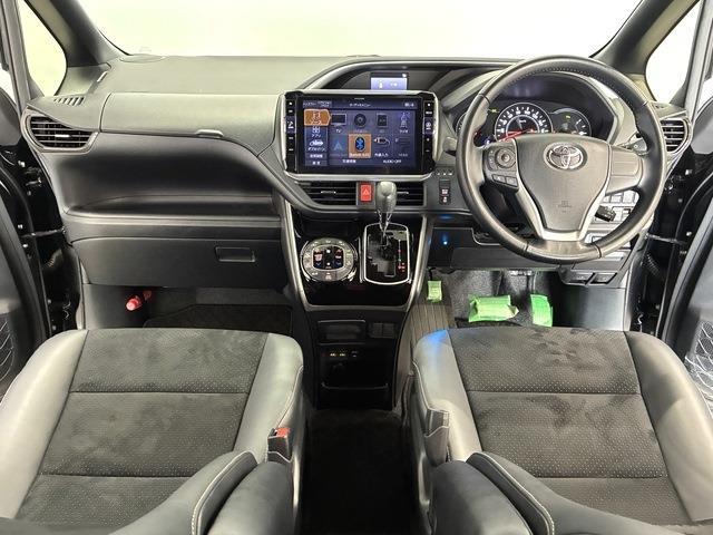 トヨタ ヴォクシー ２．０ ＺＳ 煌ＩＩＩ R3年 (中国) 99