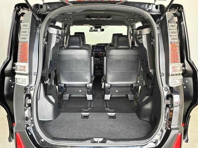 トヨタ ヴォクシー ２．０ ＺＳ 煌ＩＩＩ R3年 (中国) 99
