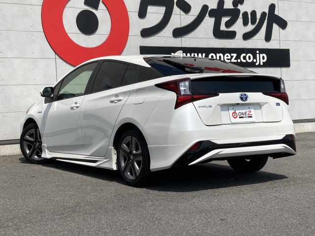 トヨタ プリウス １．８ Ｓ ツーリングセレクション R1年 (四国) 99