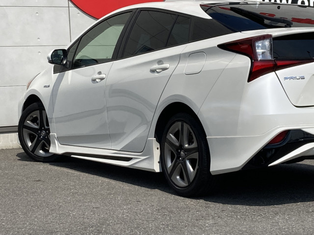 トヨタ プリウス １．８ Ｓ ツーリングセレクション R1年 (四国) 99