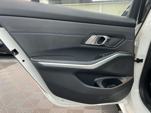 ＢＭＷ ３シリーズ ３２０ｉ　Ｍスポーツ R1年 (関東) 99