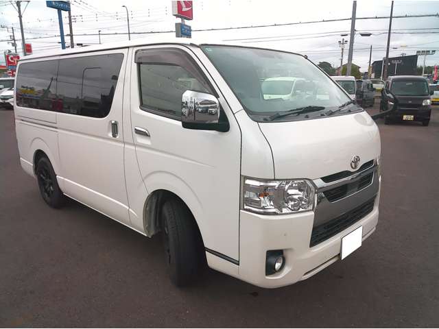 トヨタ ハイエースバン ２．８ スーパーＧＬ ロング ディーゼルターボ ４ＷＤ R2年 (関東) 99