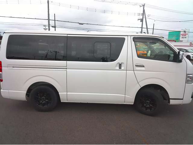 トヨタ ハイエースバン ２．８ スーパーＧＬ ロング ディーゼルターボ ４ＷＤ R2年 (関東) 99
