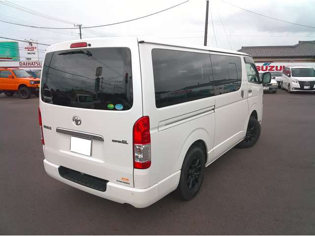 トヨタ ハイエースバン ２．８ スーパーＧＬ ロング ディーゼルターボ ４ＷＤ R2年 (関東) 99