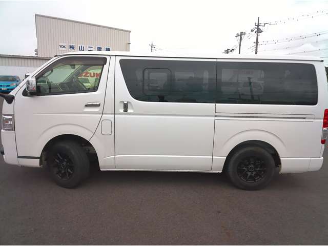 トヨタ ハイエースバン ２．８ スーパーＧＬ ロング ディーゼルターボ ４ＷＤ R2年 (関東) 99