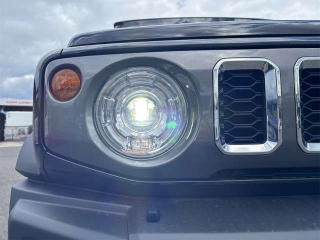 スズキ ジムニー　ノマド １．５ ＦＣ ４ＷＤ R7年 () 99