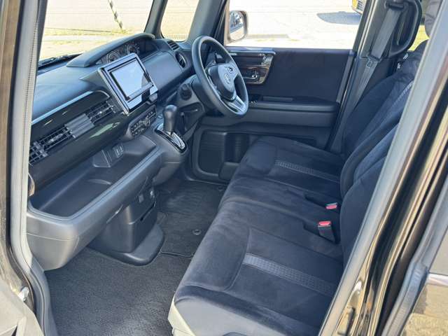 ホンダ Ｎ　ＢＯＸ カスタム ６６０ Ｇ Ｌ ホンダセンシング ４ＷＤ R1年 (甲信越・北陸) 99