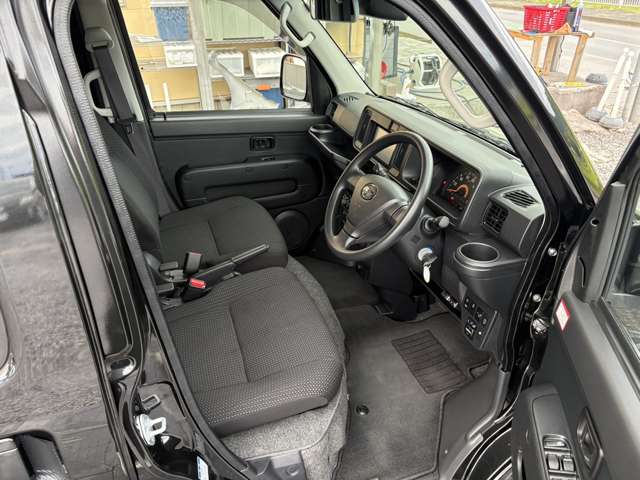 ダイハツ ハイゼットカーゴ ６６０ クルーズターボ ＳＡＩＩＩ ハイルーフ ４ＷＤ H30年 () 99