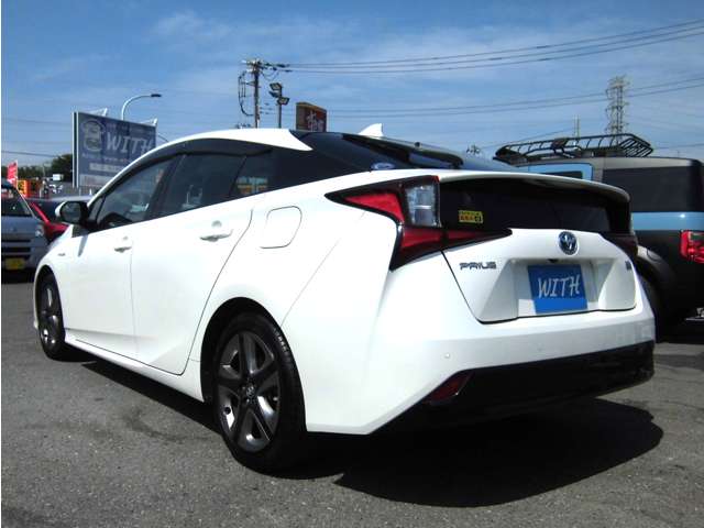 トヨタ プリウス １．８ Ｓ ツーリングセレクション R1年 (関東) 99
