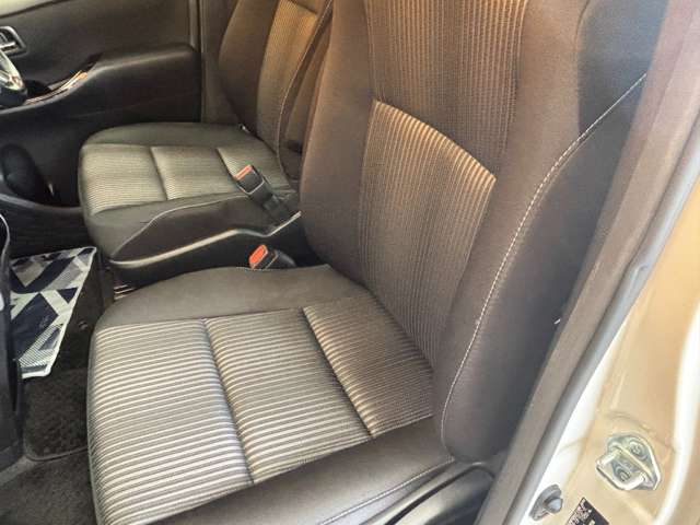トヨタ ヴォクシー ２．０ ＺＳ 煌ＩＩ R2年 () 99