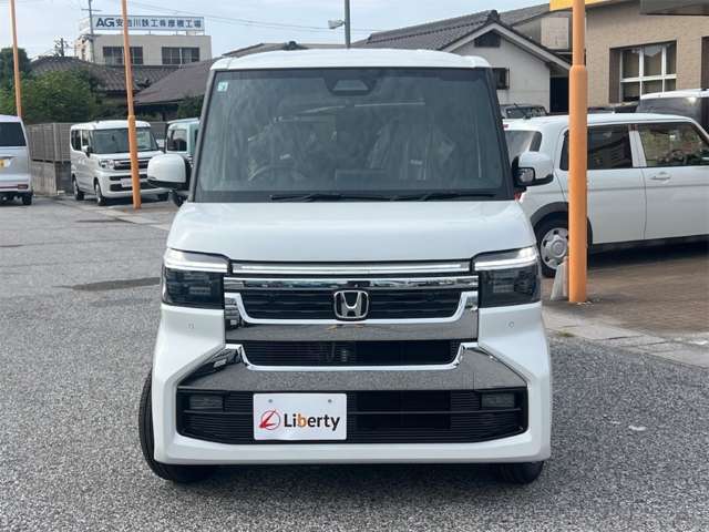 ホンダ Ｎ　ＢＯＸ カスタム ６６０ R8年 () 99