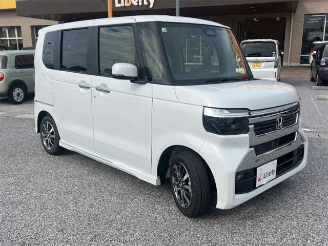 ホンダ Ｎ　ＢＯＸ カスタム ６６０ R8年 () 99