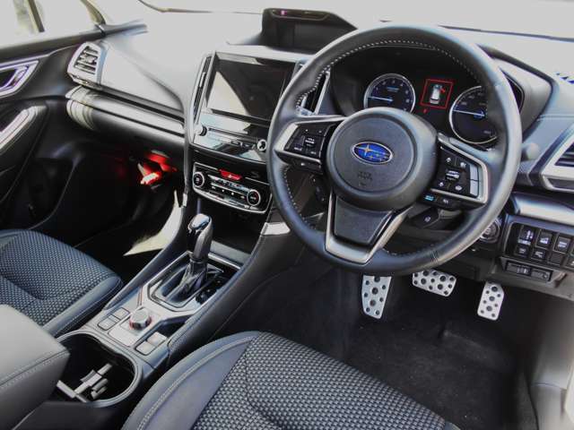 スバル フォレスター　ハイブリッド ２．０ アドバンス ４ＷＤ R4年 () 99
