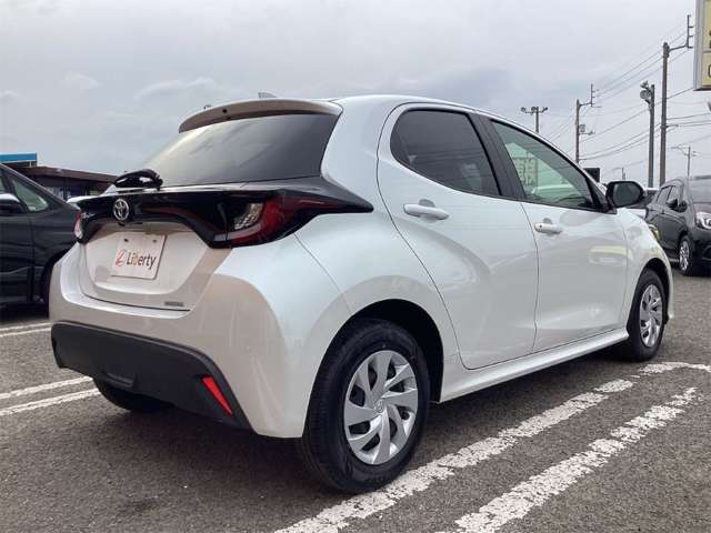 トヨタ ヤリス １．０ Ｘ R6年 () 99