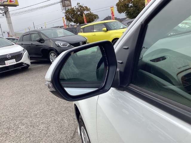 トヨタ ヤリス １．０ Ｘ R6年 () 99