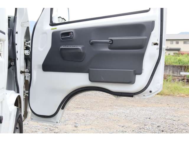 スズキ キャリイトラック ６６０ ＫＸ ３方開 ４ＷＤ R2年 () 99