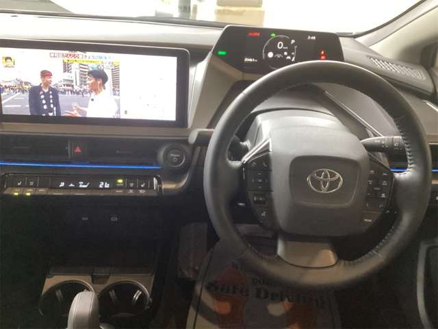 トヨタ プリウス ２．０ Ｚ Ｅ－ＦＯＵＲ ４ＷＤ R5年 () 99