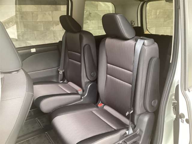 日産 セレナ １．２ Ｅ－ＰＯＷＥＲ ハイウェイスター Ｖ R1年 () 99