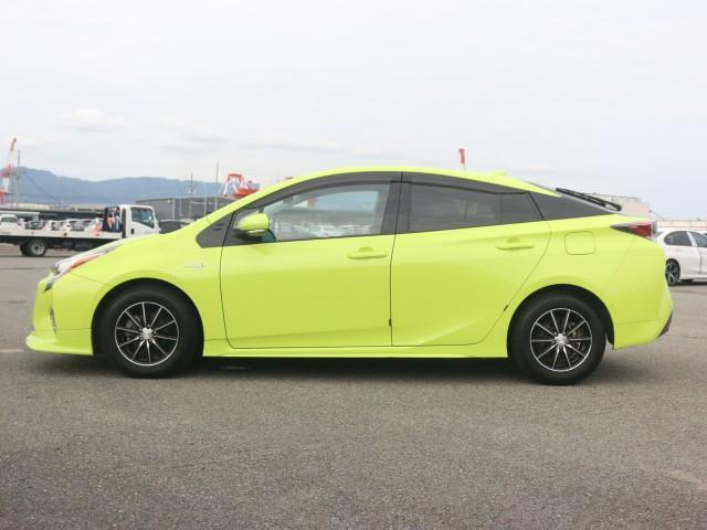 トヨタ プリウス １．８ Ａ H28年 (近畿) 99
