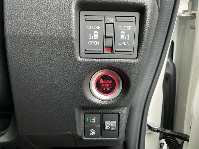 ホンダ Ｎ　ＢＯＸ カスタム ６６０ Ｌ ターボ スタイルプラス ブラック R4年 (近畿) 99