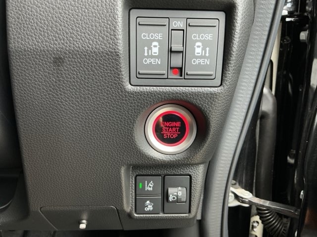 ホンダ Ｎ　ＢＯＸ カスタム ６６０ Ｌ スタイルプラス ブラック R4年 (近畿) 99