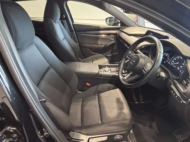 マツダ ＭＡＺＤＡ３　ファストバック １．５ １５Ｓ ブラックトーンエディション R4年 (関東) 99