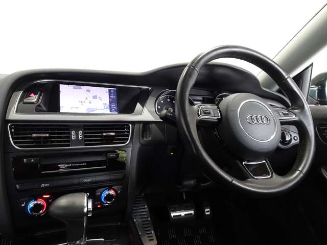 アウディ Ａ５　スポーツバック ２．０ ＴＦＳＩ クワトロ ４ＷＤ H24年 (関東) 99