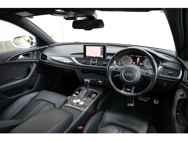 アウディ Ｓ６ ４．０ ４ＷＤ H28年 (東海) 99