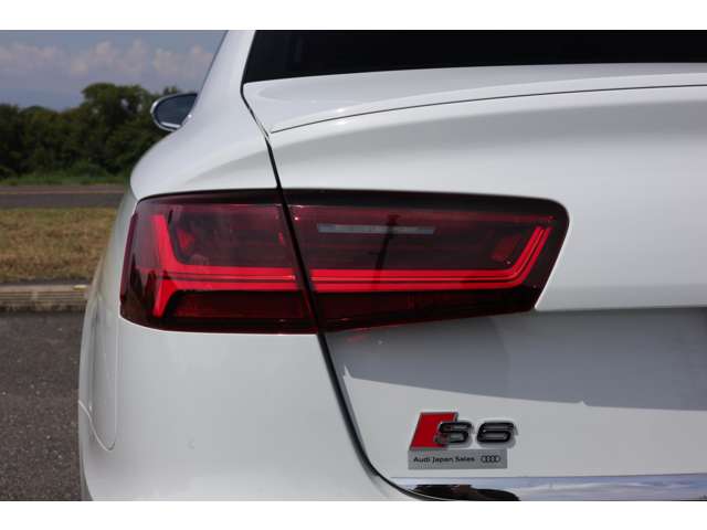 アウディ Ｓ６ ４．０ ４ＷＤ H28年 (東海) 99
