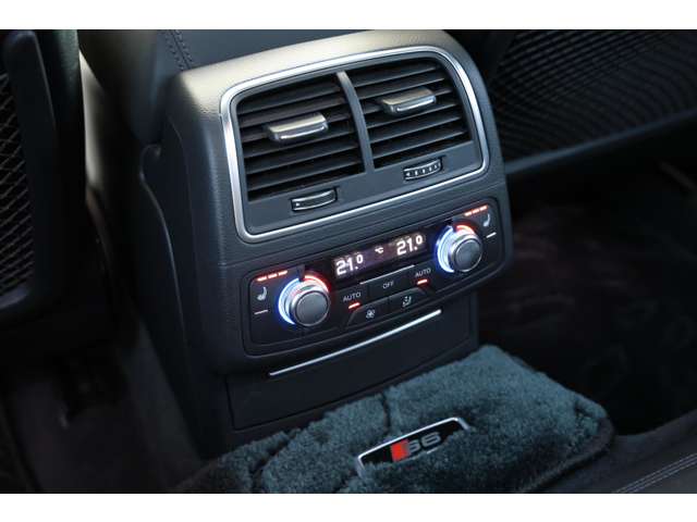アウディ Ｓ６ ４．０ ４ＷＤ H28年 (東海) 99