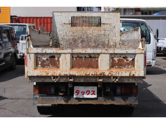 いすゞ エルフ ３．０ＤＴ 強化ダンプ フルフラットロー ３Ｔ H28年 (東海) 99