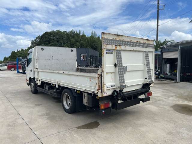 日野自動車 デュトロ ベースグレードパワーゲート付 H29年 (関東) 99