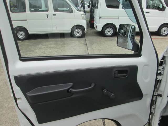 日産 ＮＴ１００クリッパー ６６０ ＤＸ R1年 (関東) 99
