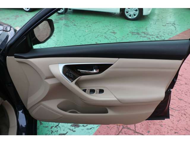 日産 ティアナ ２．５ ＸＥ H29年 (関東) 99