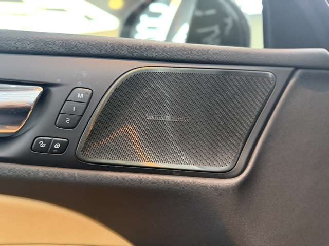 ボルボ Ｖ６０ Ｔ５　インスクリプション R2年 (関東) 99