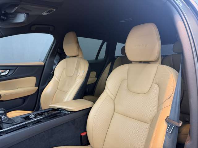 ボルボ Ｖ６０ Ｔ５　インスクリプション R2年 (関東) 99
